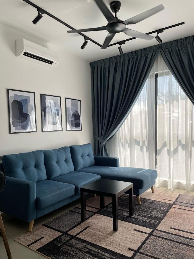 Stayje Putrajaya, 5 Minutes To Ioi City Mall, Wifi , Netflix, Free Parking エクステリア 写真